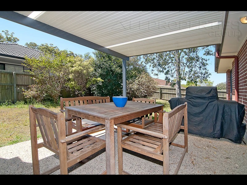 32 Pinelands Street, Loganlea QLD 4131