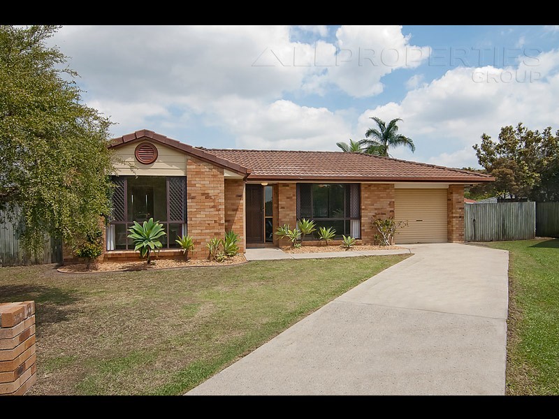 15 Marang Court, Tanah Merah QLD 4128