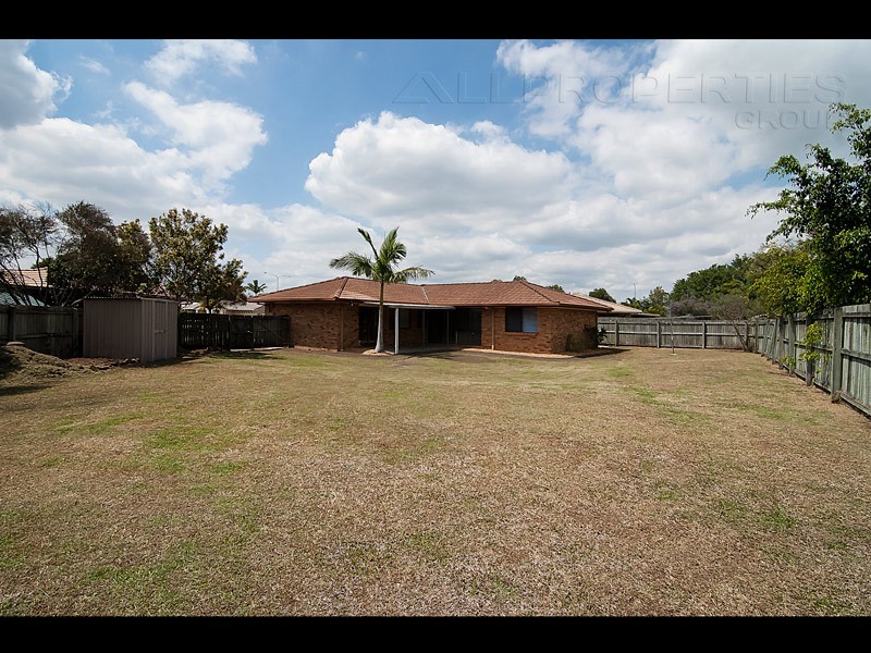 15 Marang Court, Tanah Merah QLD 4128