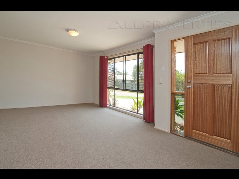15 Marang Court, Tanah Merah QLD 4128