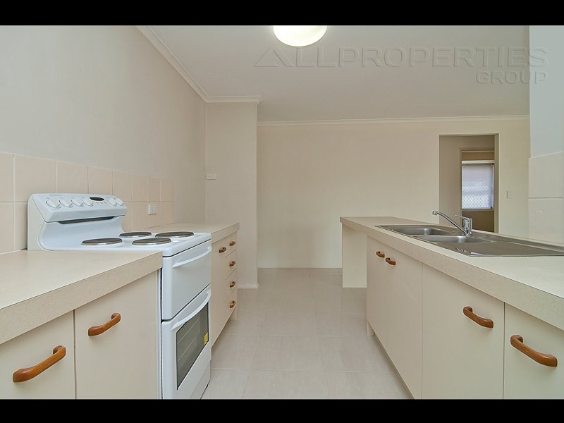 15 Marang Court, Tanah Merah QLD 4128