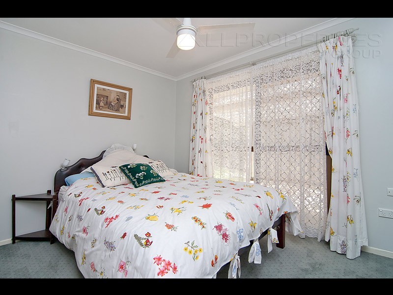 43 Blackthorn Crescent, Shailer Park QLD 4128