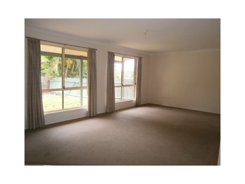 92 Pohon Drive, Tanah Merah QLD 4128