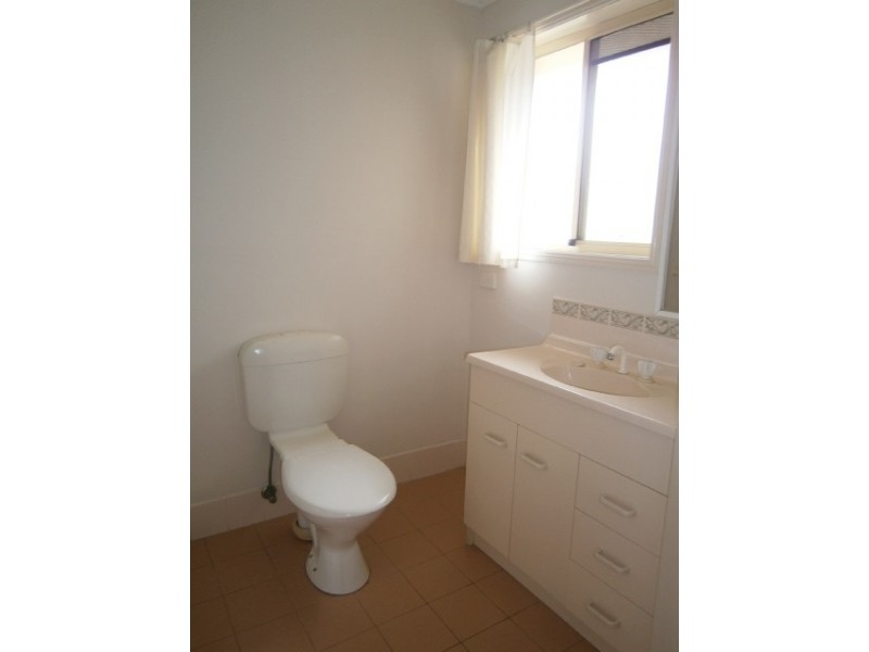 92 Pohon Drive, Tanah Merah QLD 4128
