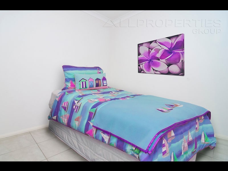 1/69 Sunningdale Drive, Redland Bay QLD 4165