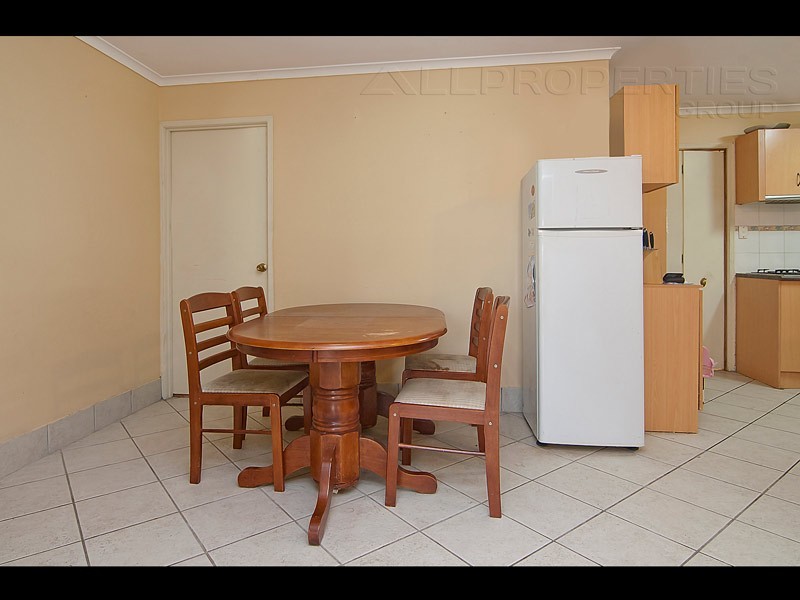 25 Augusta Street, Crestmead QLD 4132