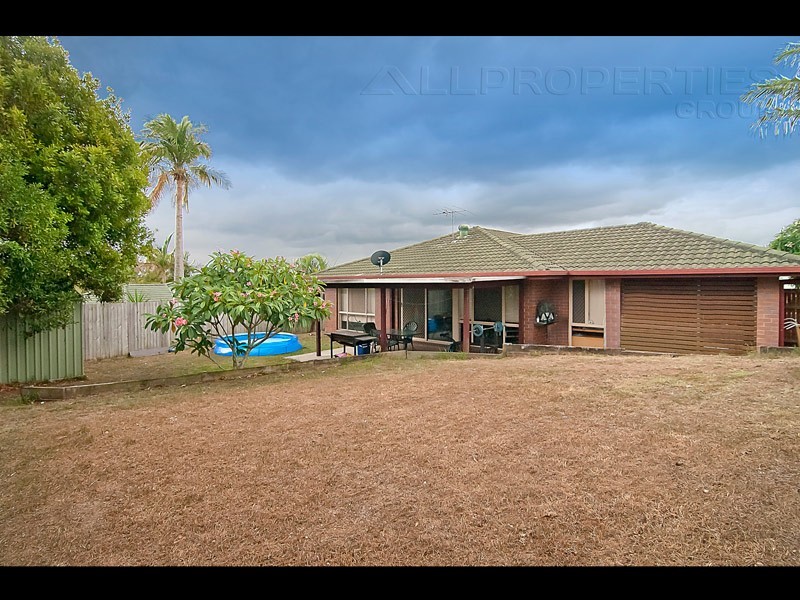 25 Loane Drive, Edens Landing QLD 4207