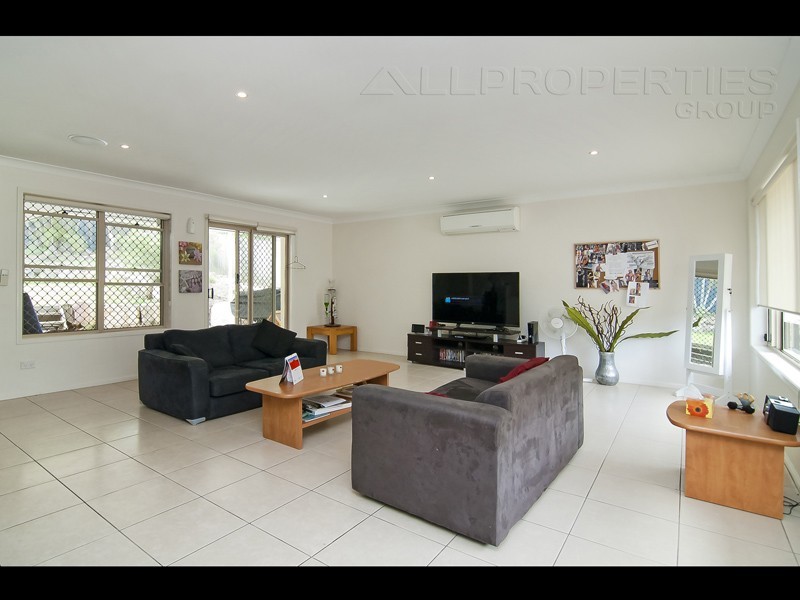 12 Glenvale Street, Cornubia QLD 4130