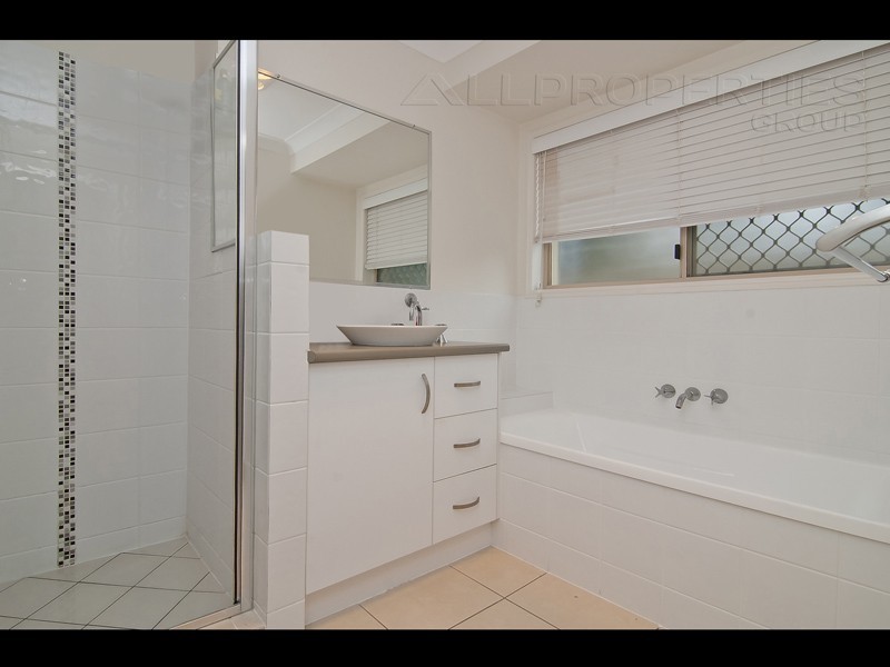 12 Glenvale Street, Cornubia QLD 4130