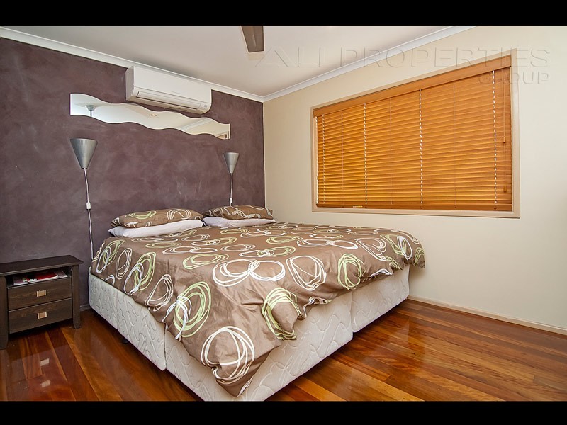 28 Hakea Street, Crestmead QLD 4132