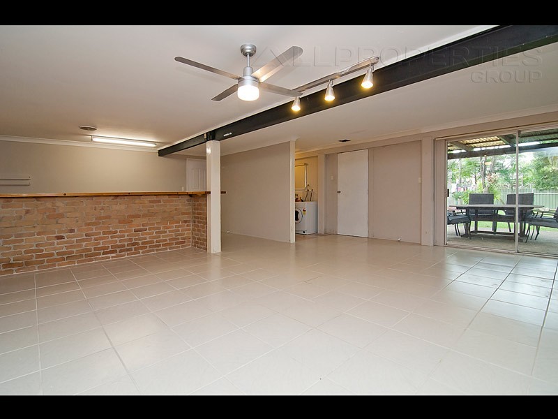 28 Hakea Street, Crestmead QLD 4132
