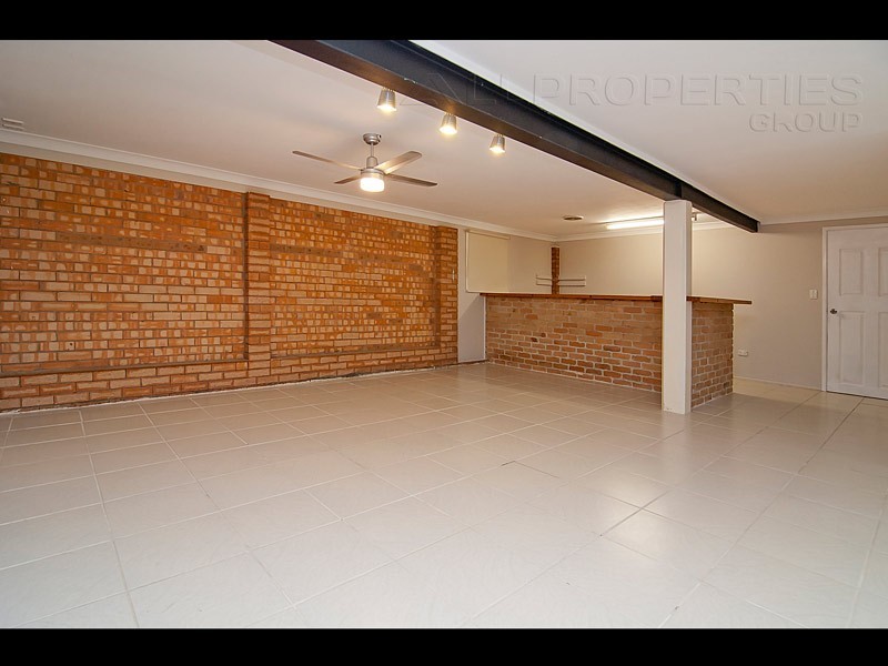 28 Hakea Street, Crestmead QLD 4132