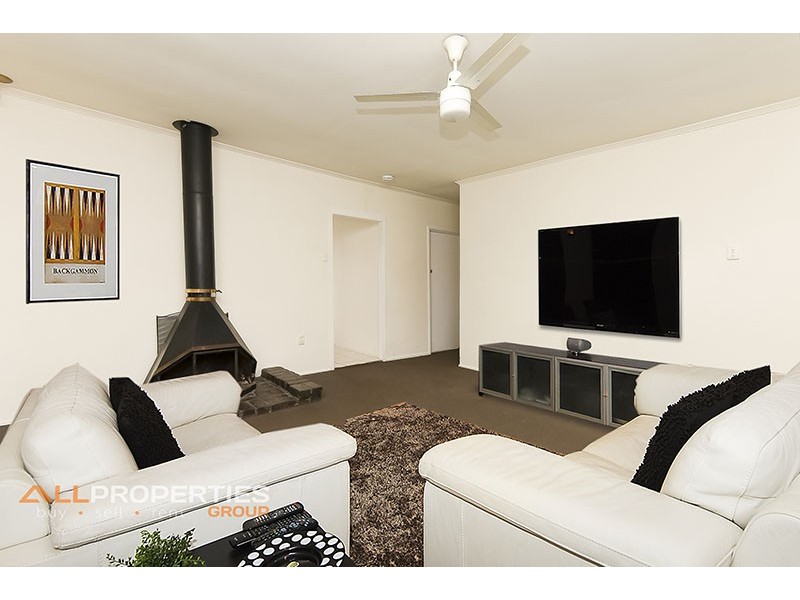 38 A Pinelands Street, Loganlea QLD 4131