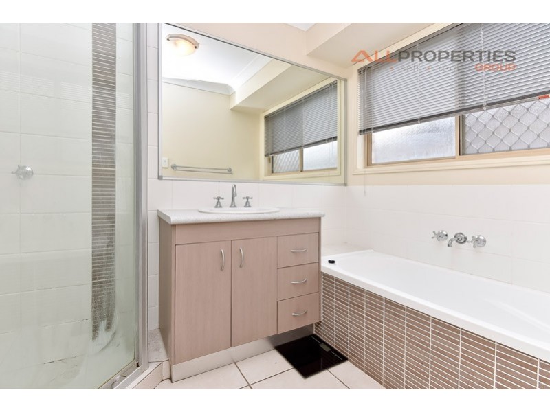 17 Darryl Street, Loganlea QLD 4131