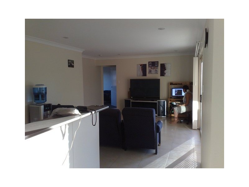 28 Spruce Street, Loganlea QLD 4131