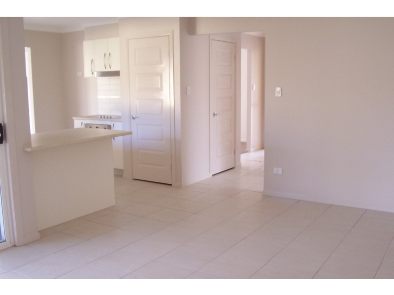 37 Eric Drive, Blackstone QLD 4304