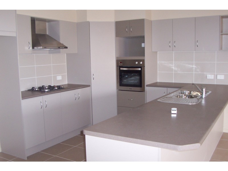 22 Kenilworth Crescent, Waterford QLD 4133