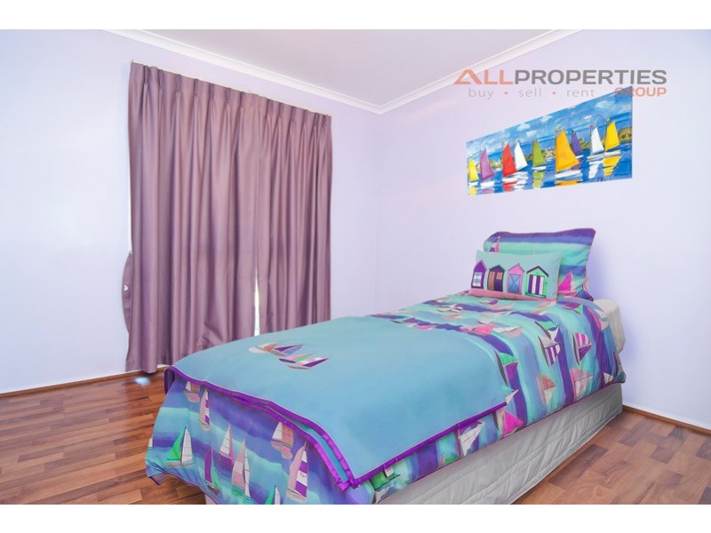 34 Avonmore Street, Edens Landing QLD 4207