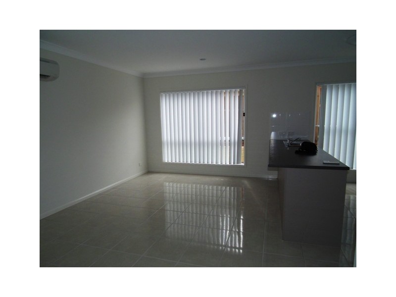 28 Ritz Drive, Coomera QLD 4209