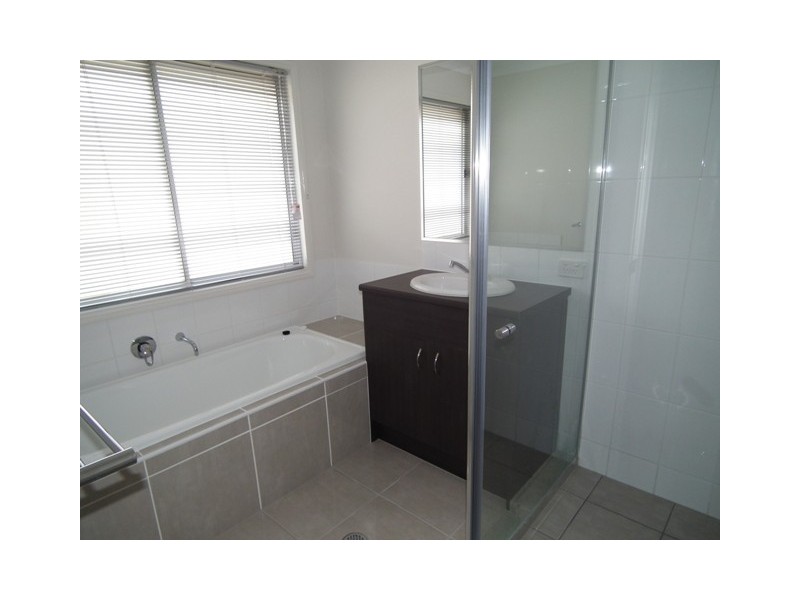 28 Ritz Drive, Coomera QLD 4209