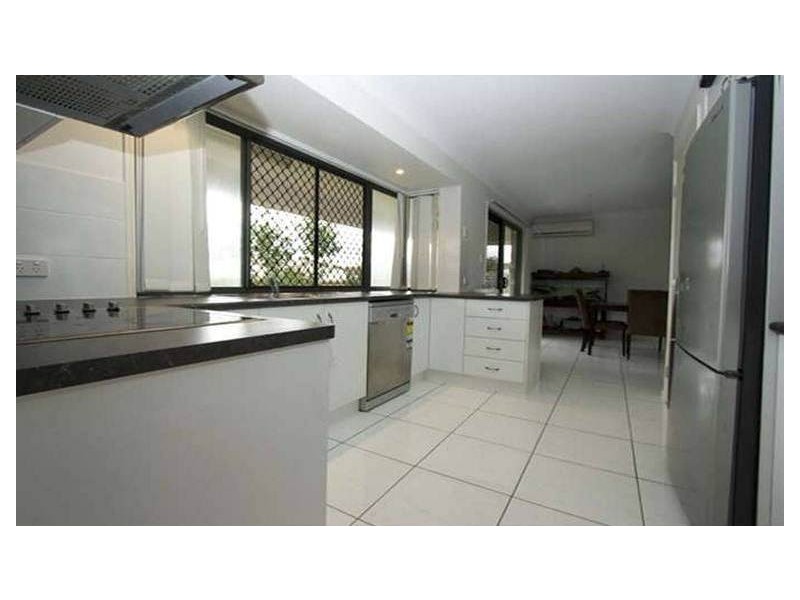 5 Clearview Crescent, Eagleby QLD 4207