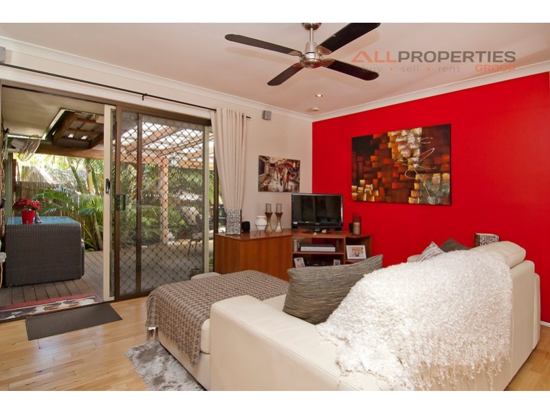29 Lithfield Place, Loganholme QLD 4129