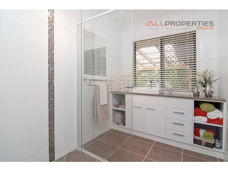 29 Lithfield Place, Loganholme QLD 4129