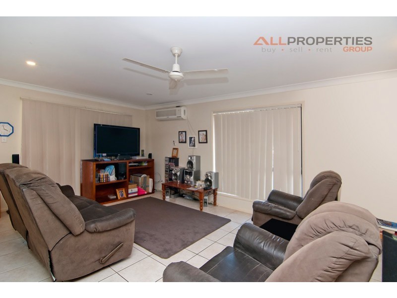 44 Pinelands Street, Loganlea QLD 4131