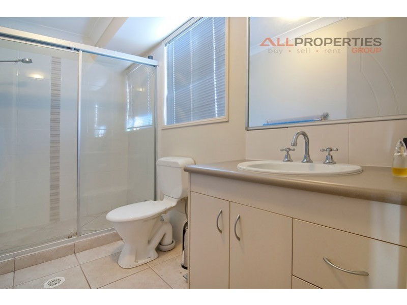 44 Pinelands Street, Loganlea QLD 4131