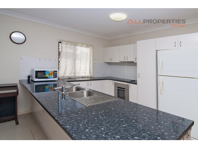 50C Pinelands Street, Loganlea QLD 4131