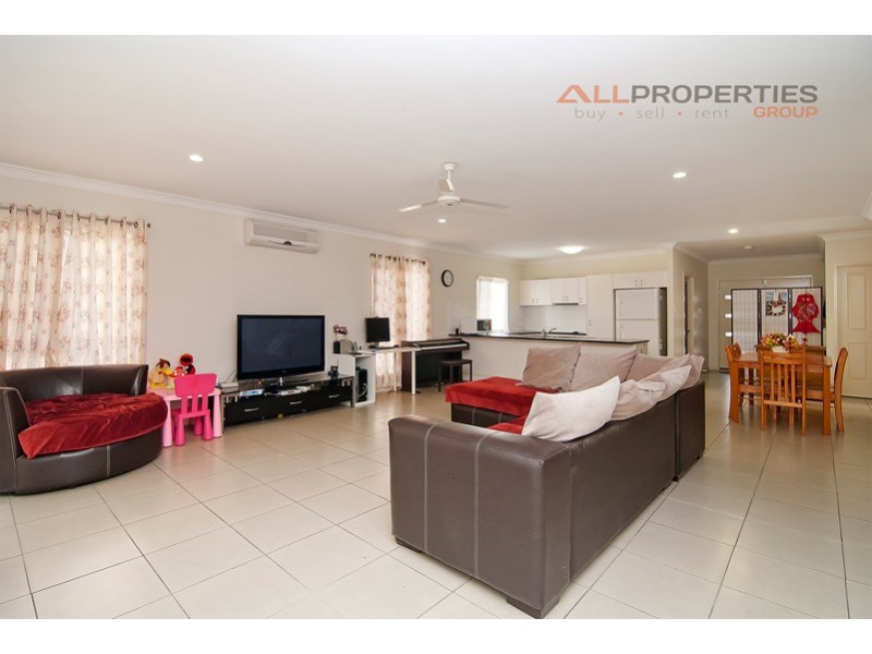 50C Pinelands Street, Loganlea QLD 4131