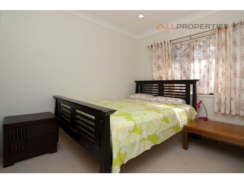 50C Pinelands Street, Loganlea QLD 4131