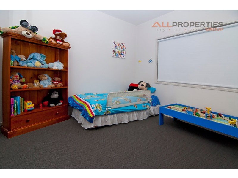 33 Yarabah Crescent, Shailer Park QLD 4128