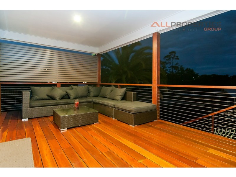 33 Yarabah Crescent, Shailer Park QLD 4128