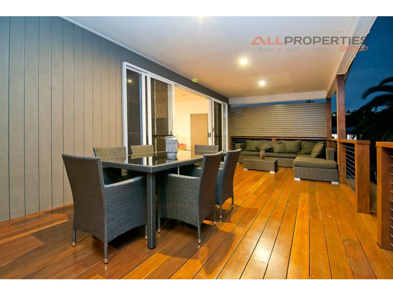 33 Yarabah Crescent, Shailer Park QLD 4128