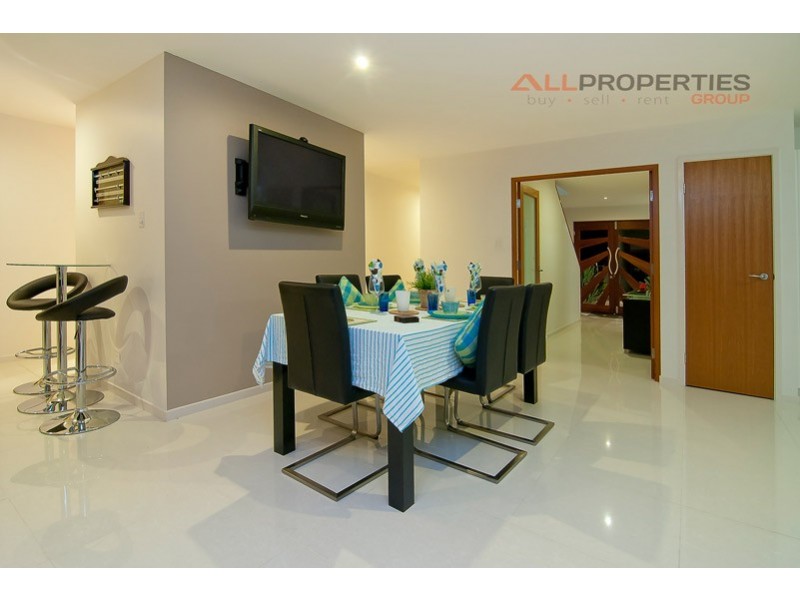 33 Yarabah Crescent, Shailer Park QLD 4128