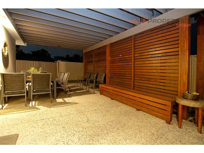 33 Yarabah Crescent, Shailer Park QLD 4128