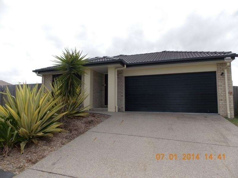 5 Bickle Place, North Booval QLD 4304