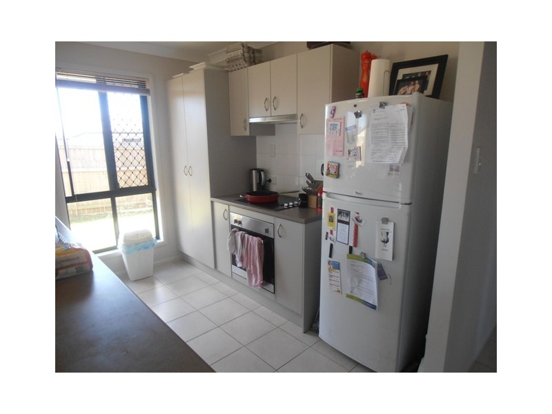 5 Bickle Place, North Booval QLD 4304