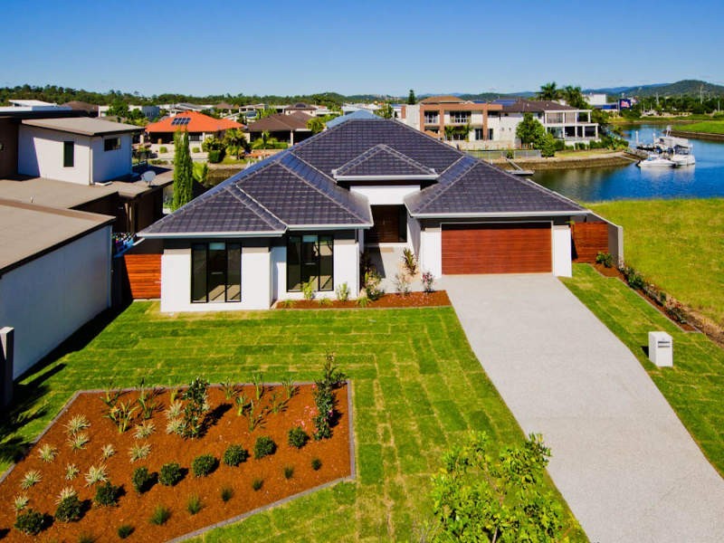 16 Ferrymans Court, Helensvale QLD 4212