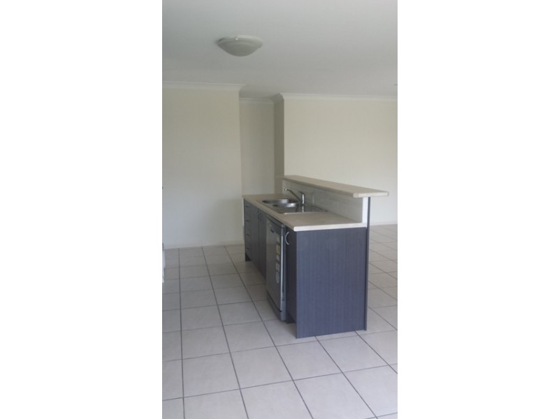 26 Spruce Street, Loganlea QLD 4131