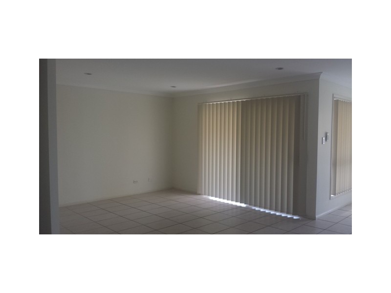 26 Spruce Street, Loganlea QLD 4131