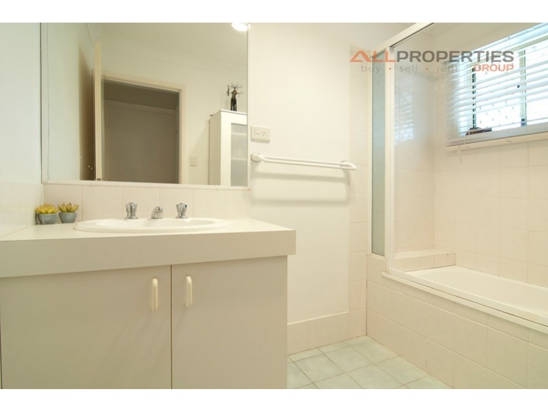 5 Campbell Street, Loganlea QLD 4131
