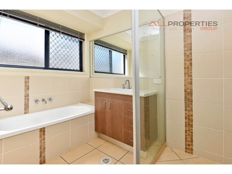 22 Spruce Street, Loganlea QLD 4131