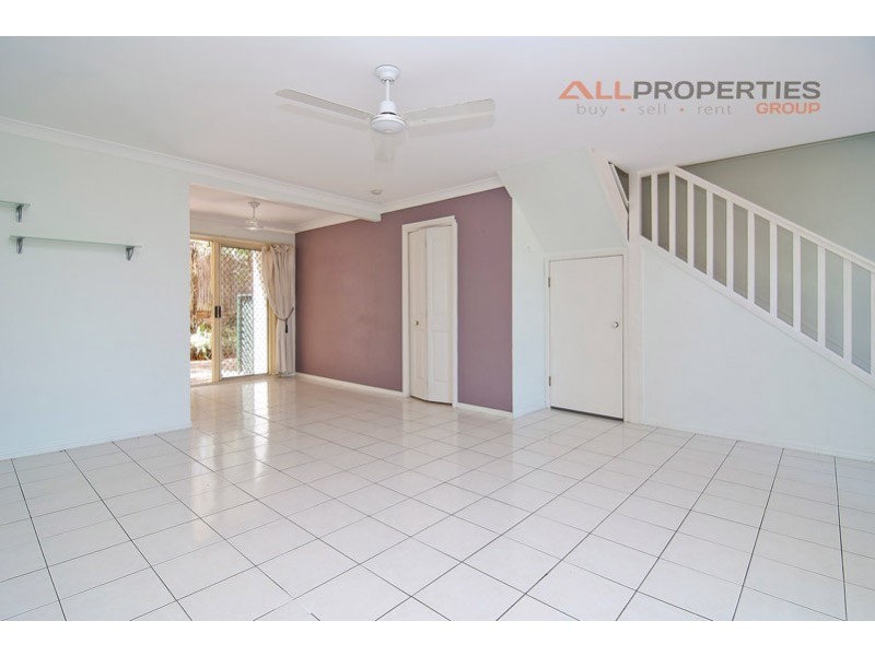 4/7 Farr Jones Crt, Daisy Hill QLD 4127