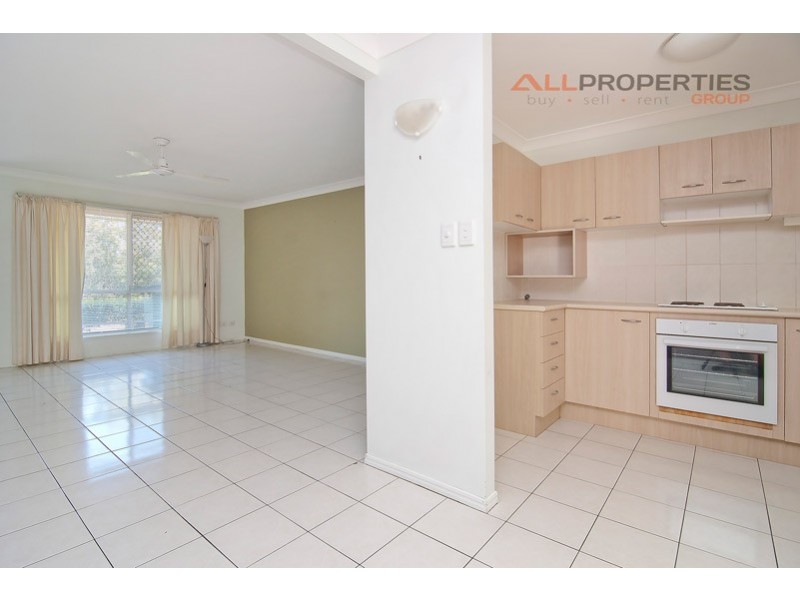 4/7 Farr Jones Crt, Daisy Hill QLD 4127