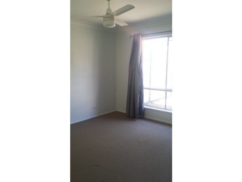 45 Tregana Crescent, Edens Landing QLD 4207