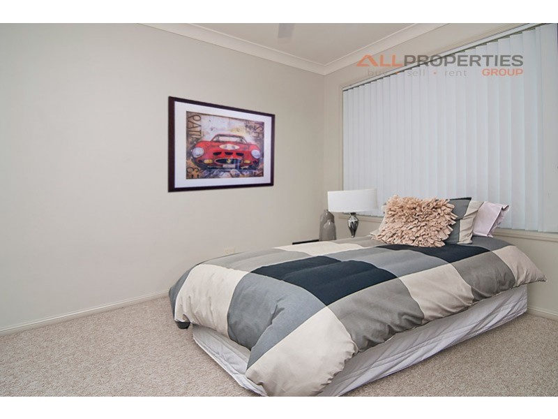 9 Dunbarton Lane, Bethania QLD 4205