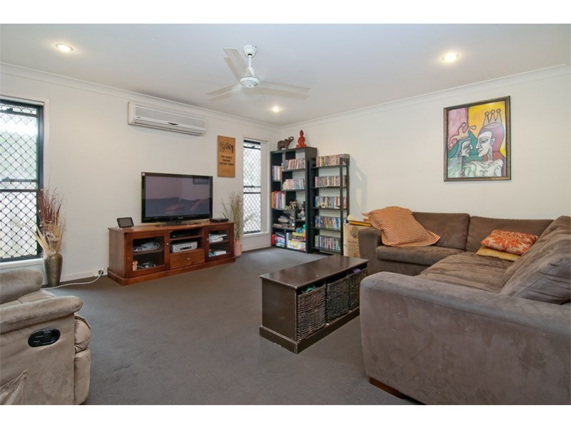 14 Yovan Court, Loganlea QLD 4131