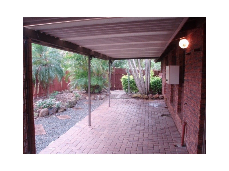 2 Savage Street, Tanah Merah QLD 4128